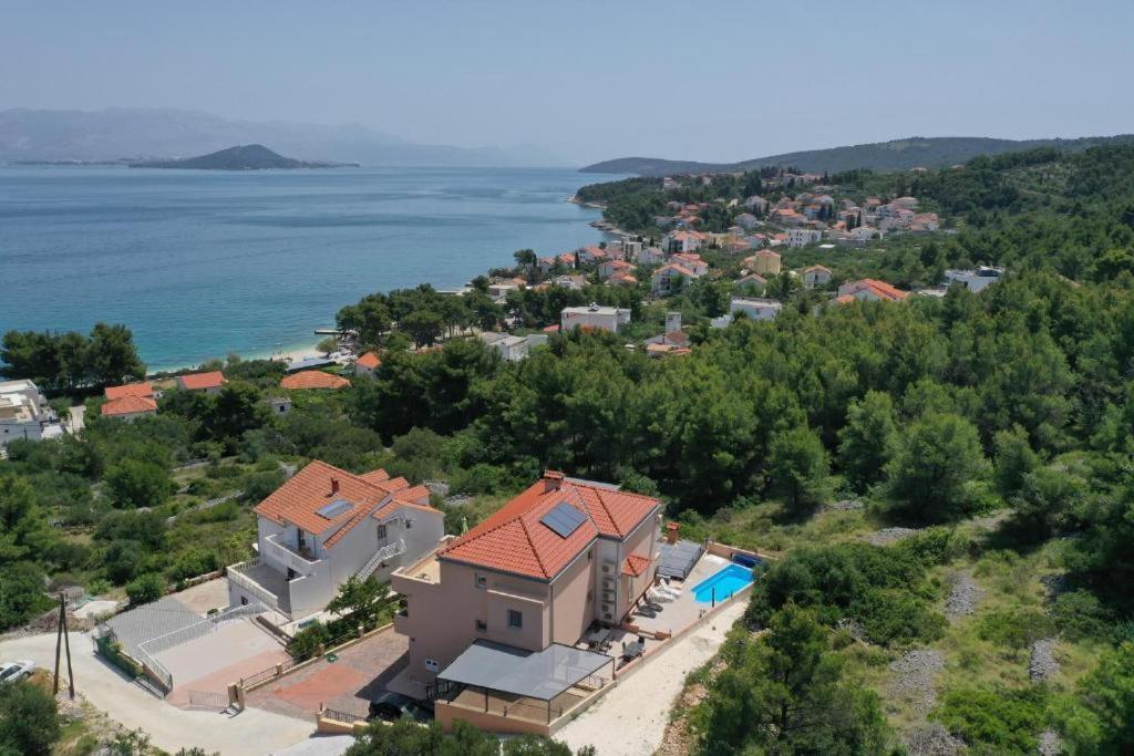 Apartments Panorama With Seasonal Pool Slatine Buitenkant foto
